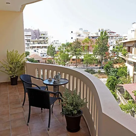 Plumi Apartman Hriszí Aktí Haniá